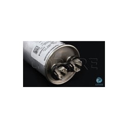 CAPACITOR 30 MFD A 370 V. – Copare Comercializadora